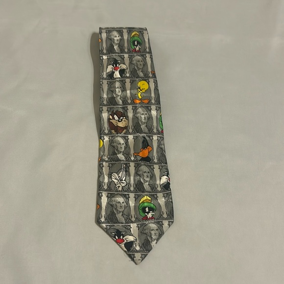 Loney Tunes Other - Vintage Looney Tunes Money Neck Tie